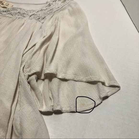 White Hollister Crop Top - Picture 8 of 9